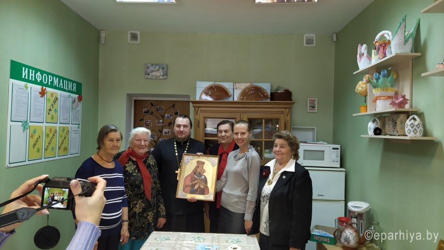 Более 1300 пожилых людей получили духовную поддержку и материальную помощь от Гомельской епархии