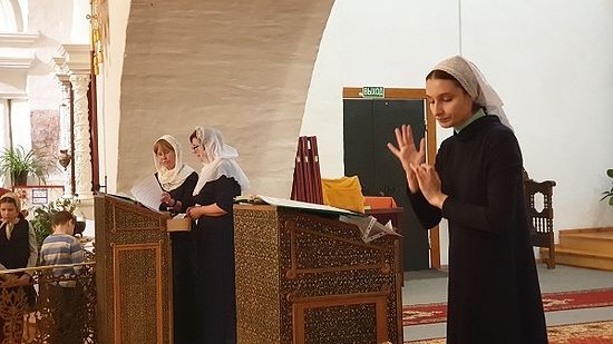 Москва: Освећена недељна школа за глуву децу