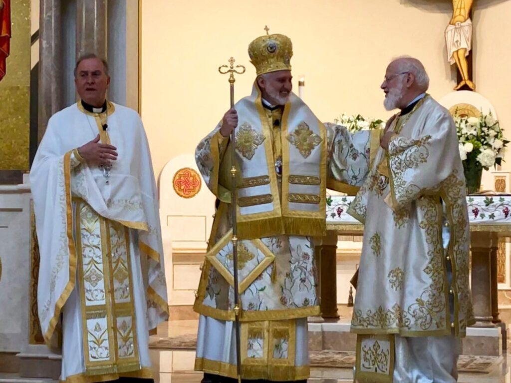 Archbishop of America attends service in Weston, Mass.