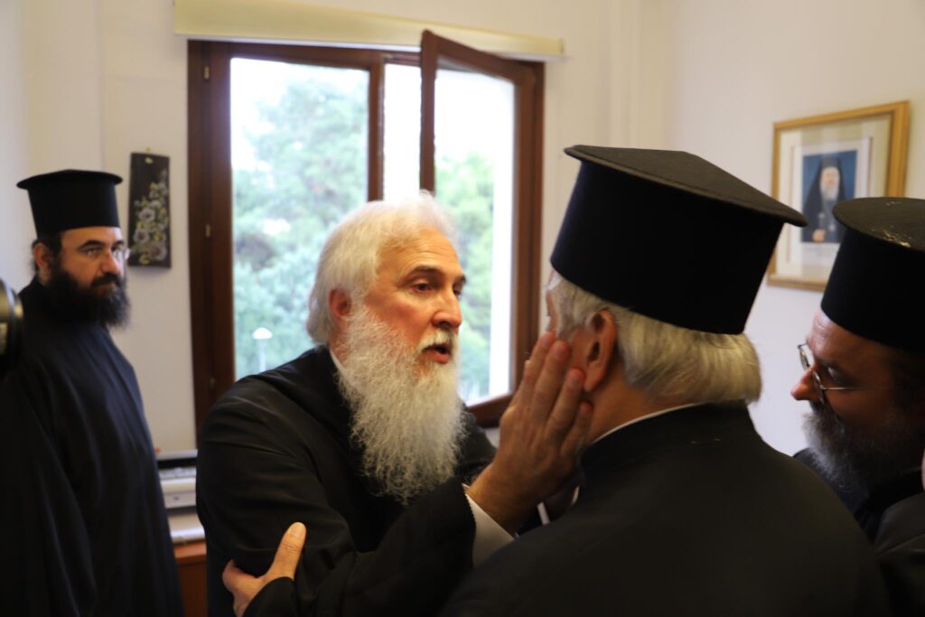 Οι Ιεράρχες συγχαίρουν τον νέο Μητροπολίτη Λήμνου (φωτό)