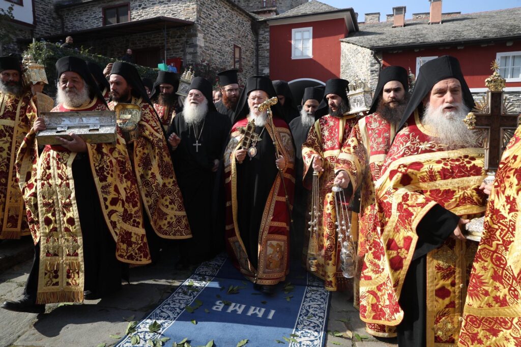 Ιστορική επίσκεψη του Οικουμενικού Πατριάρχη στην Ι.Μ.Μ. Βατοπαιδίου, τριάντα χρόνια μετά…- Συνεχής ενημέρωση (φωτογραφίες και βίντεο)