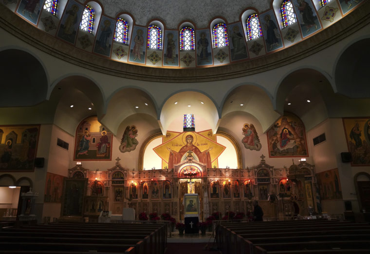 Members of Chicago Holy Trinity Greek Orthodox Church ask judge to stop foreclosure sale