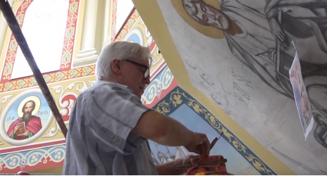 În 71 de ani a pictat 71 de biserici: Îmi pun în gând să pictez încă zece lăcaşuri de cult