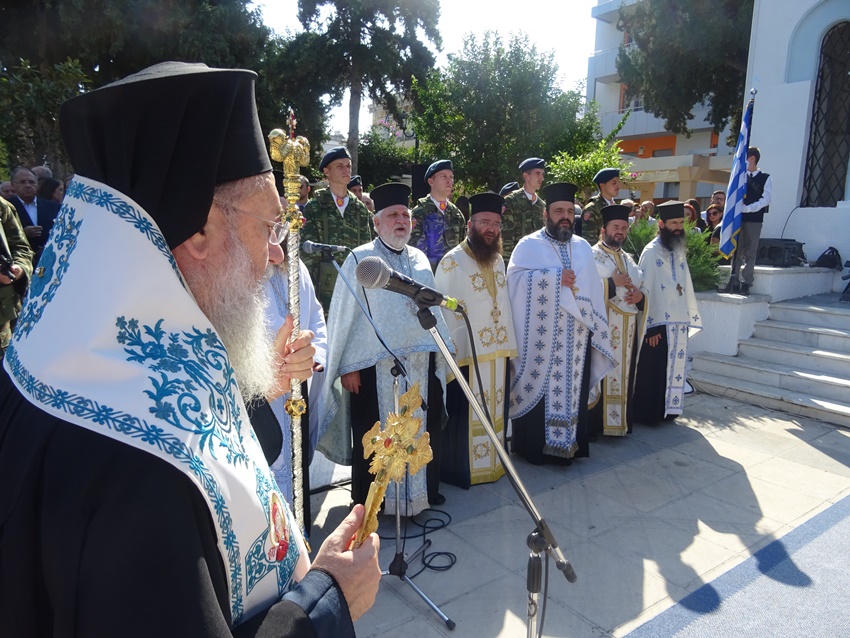 Η Κόρινθος στα “γαλανά” εορτάζοντας το “ΟΧΙ”