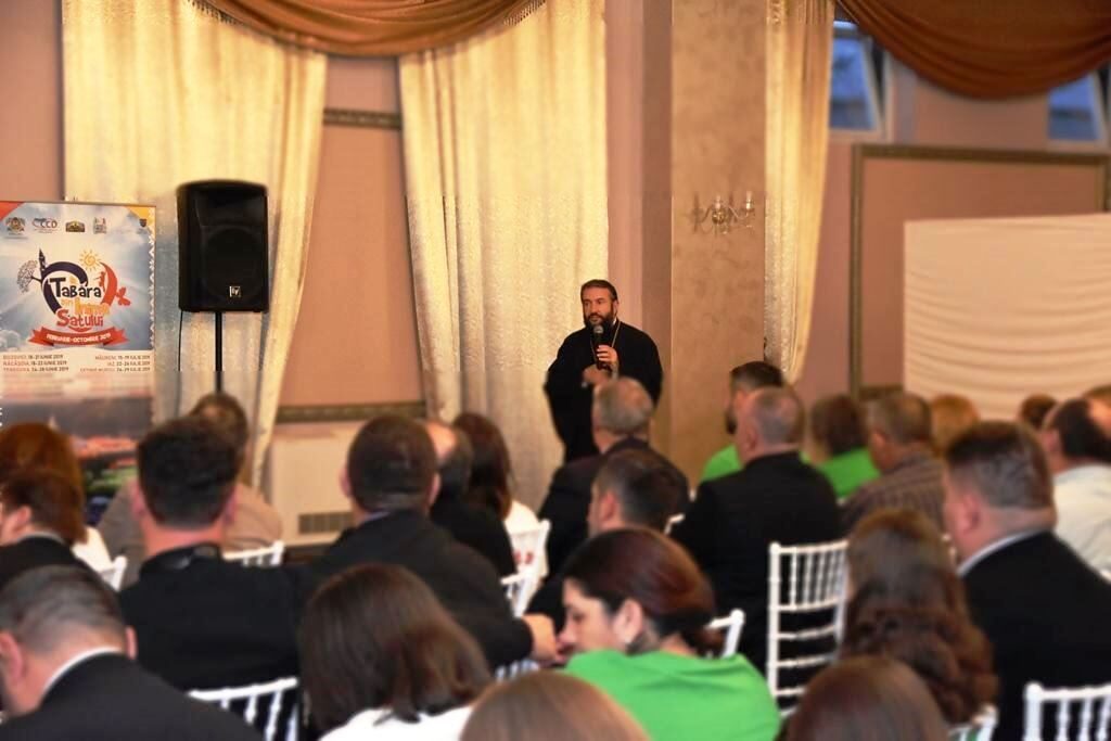 Gala „Taberei din Inima Satului”: Episcopul Caransebeșului i-a răsplătit pe susținătorii proiectului