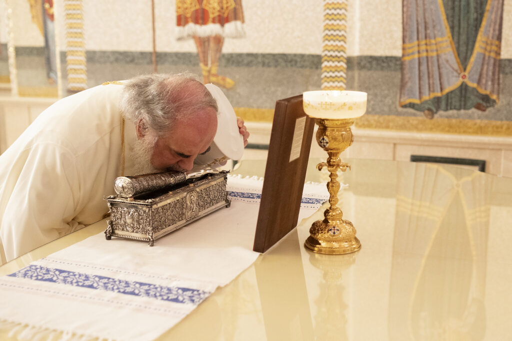 His Beatitude Patriarch Daniel venerates St Spyridon’s relic from Corfu island