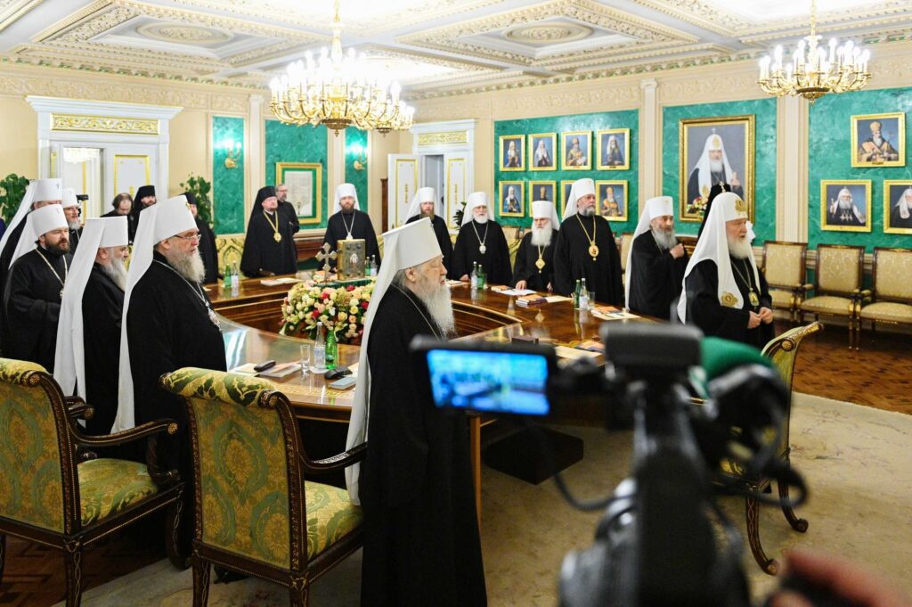 Απόφαση Ιεράς Συνόδου Πατριαρχείου Μόσχας: «Διακόπτουμε το Μνημόσυνο του Αρχιεπισκόπου Αθηνών σε περίπτωση που μνημονεύσει αρχηγό σχισματικών»