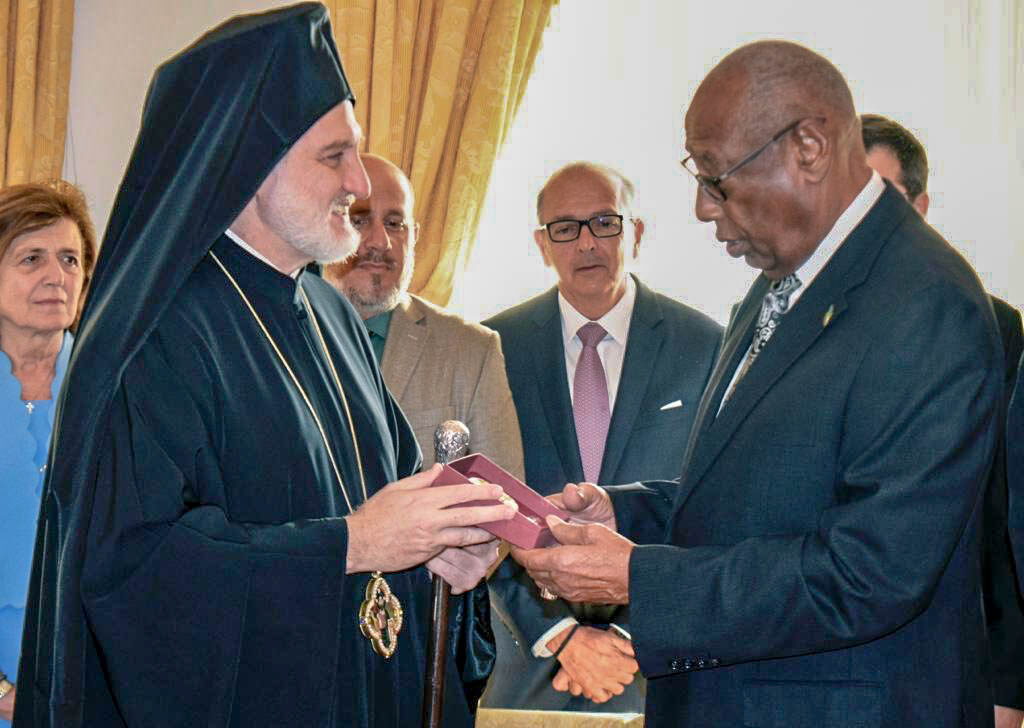 Archbishop Elpidophoros meets with top Bahamian officials, offers support of Archdiocese and IOCC
