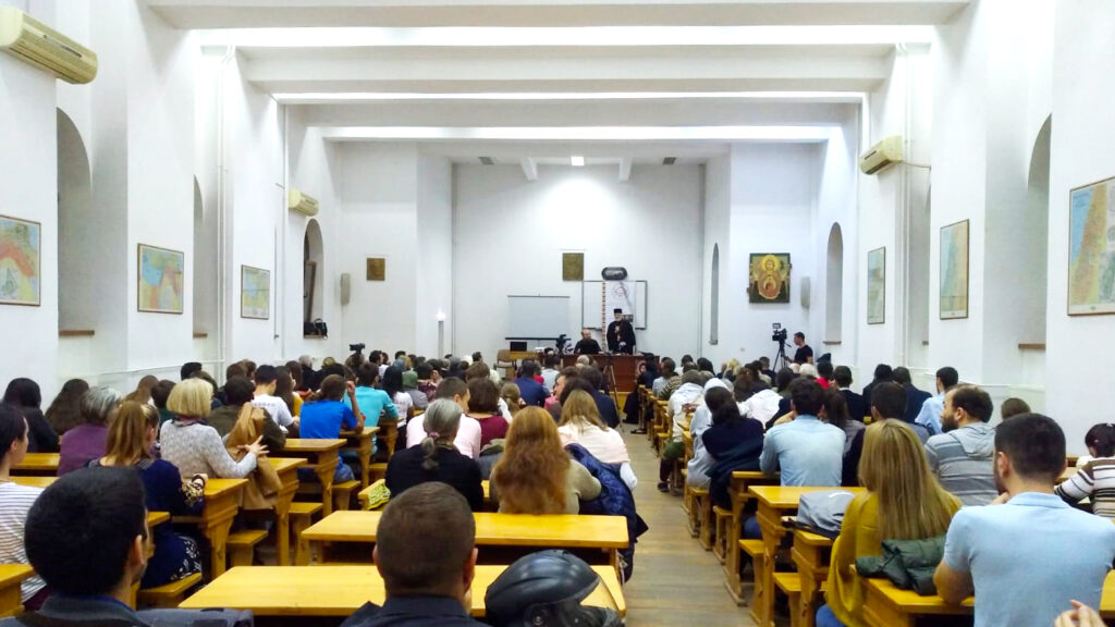 Părintele Teofil Părăian omagiat în capitală