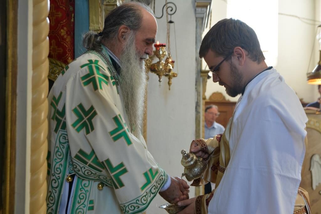 Архијерејска Литургија и рукоположење у Трстенику