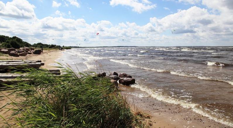 Фундамент церкви XV века нашли на дне Чудского озера