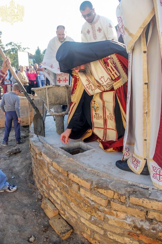 Освећени темељи храма у Кљајићеву