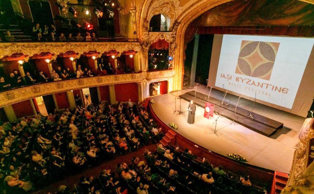 Muzică rusească veche și pictură în graffiti la Iași