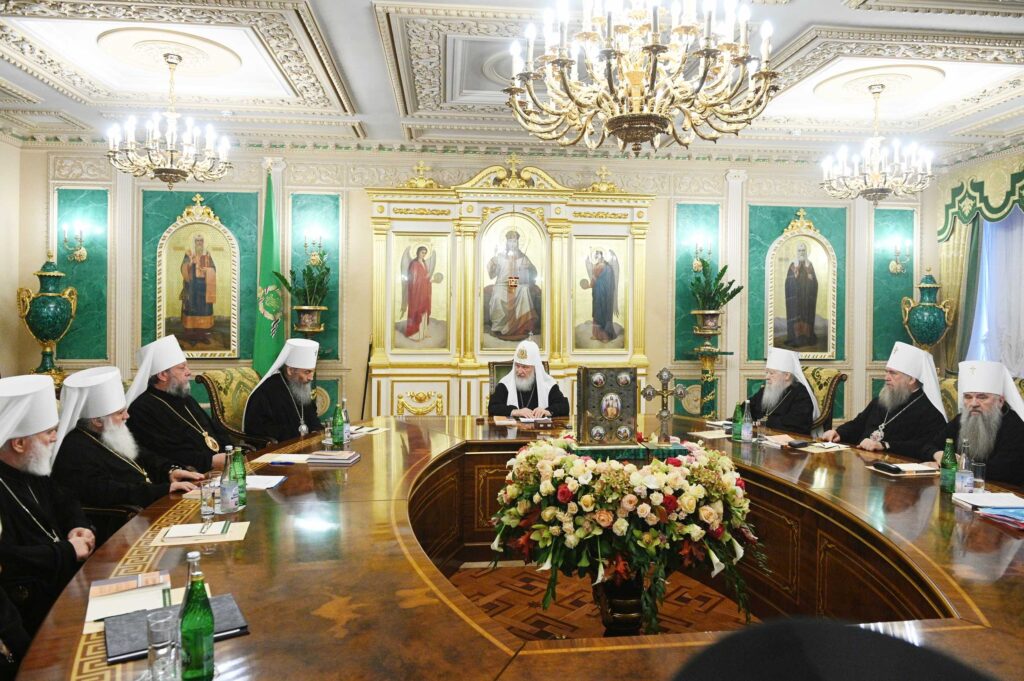 Синод уполномочил патриарха Кирилла прекратить поминовение главы Элладской церкви, если тот вступит в общение с ПЦУ