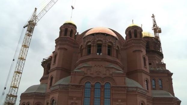 В Волгограде на храме Александра Невского установят купол весом 46 тонн