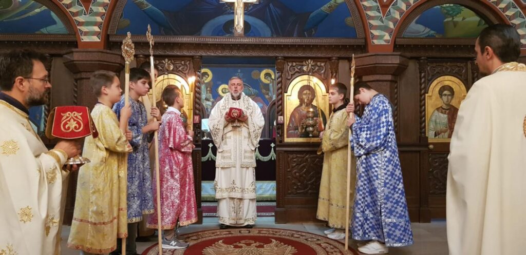 Архијерејска Литургија у Диселдорфу