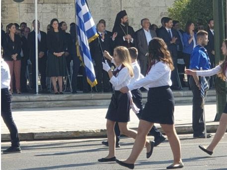 Η Υπουργός Παιδείας και Θρησκευμάτων στην μαθητική παρέλαση