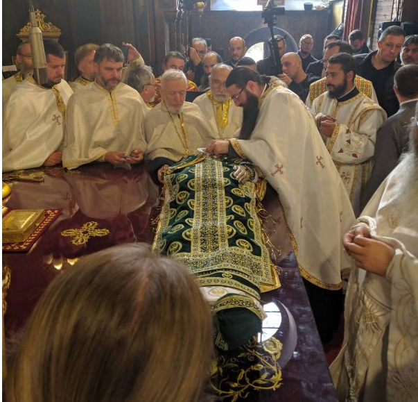 Молитвено сабрање крај моштију Светог краља Милутина