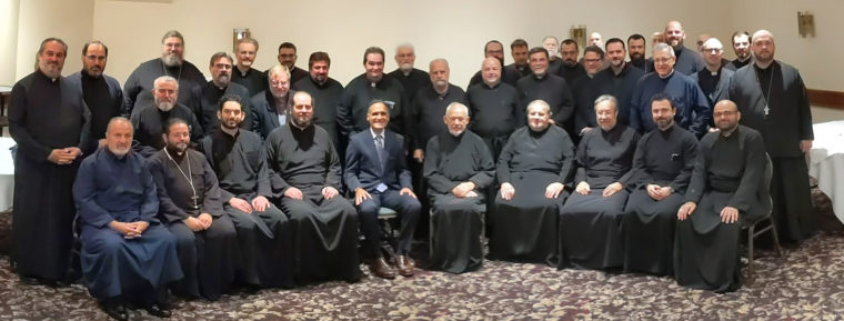 Ελληνικά τραγούδια και ύμνοι στην Αρχιεπισκοπή  Καναδά