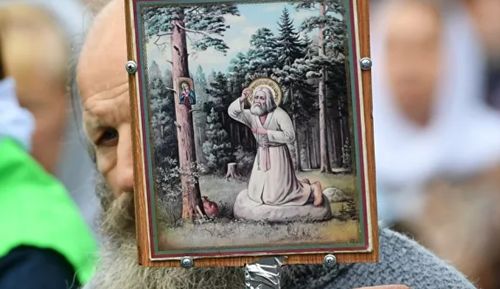 Памятник Серафиму Саровскому открыли в Мичуринске