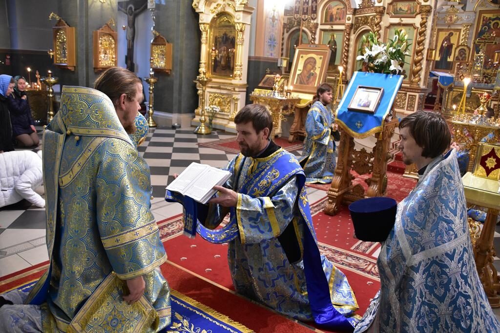 В день празднования иконы Пресвятой Богородицы «Всех скорбящих Радость» в Елгаве совершено Архиерейское богослужение