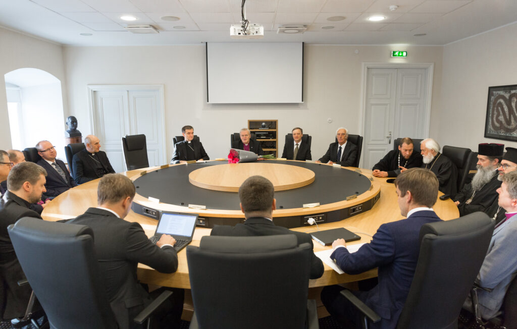 Митрополит Таллинский Евгений встретился с премьер-министром Эстонии Юри Ратасом