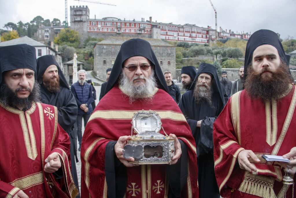 De ce capul Sfântului Ioan Hrisostom are o ureche neputrezită după mai bine de 1600 de ani? – Fotoreportaj