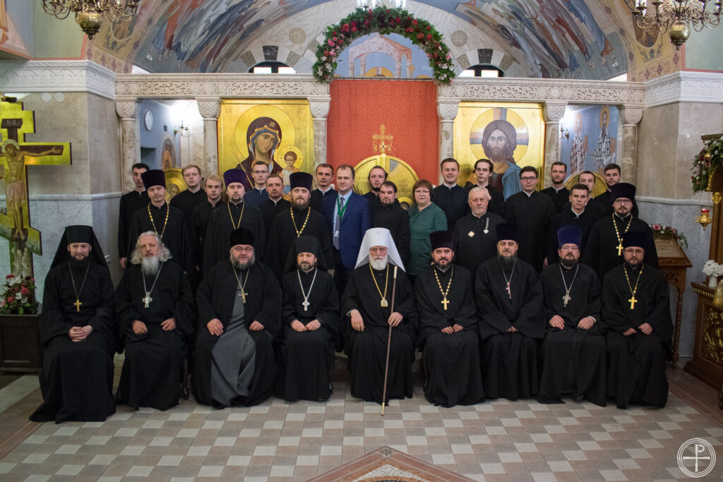 Патриарший экзарх всея Беларуси возглавил объединенные торжества по случаю актового дня Минской духовной академии и актового дня Минского духовного училища