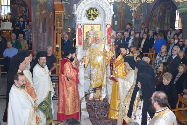 “Οι Άγιοι Ανάργυροι να μας οδηγήσουν στον χώρο της θαυματουργίας του Θεού”