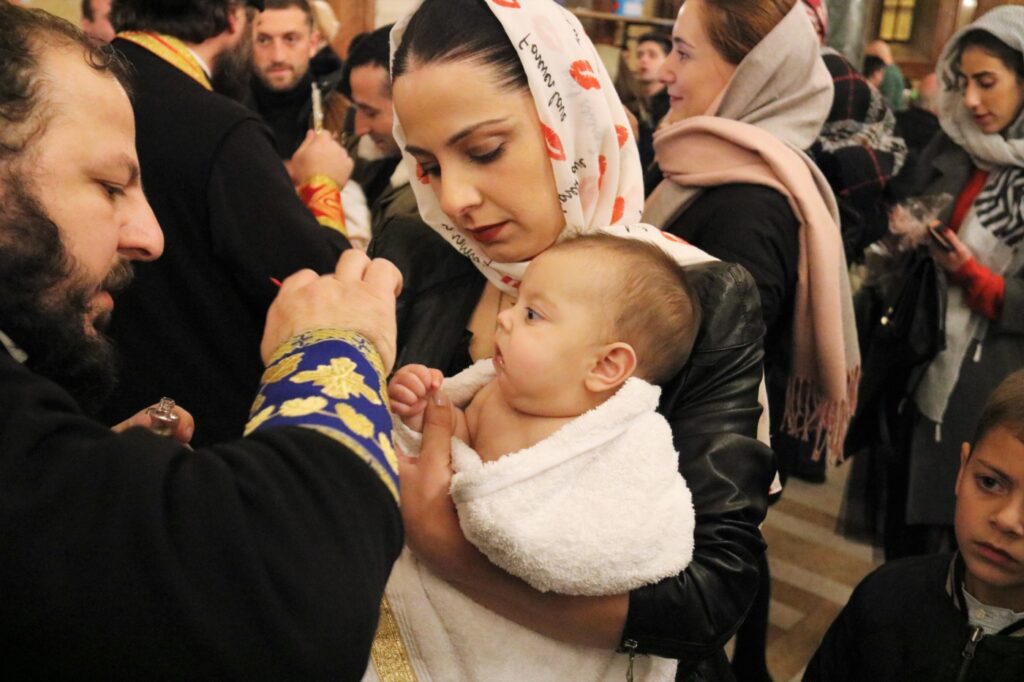 Νονός σε πάνω από 40.000 παιδιά ο Πατρ. Γεωργίας