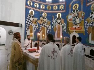 Литургијски прослављен празник Светог Јована Златоустог у Краљеву