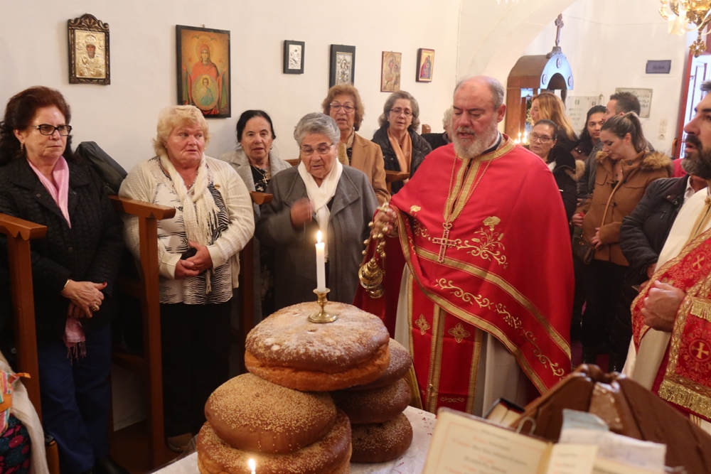 Ο Μητρ. Σύρου στην εορτή του Συλλόγου Γυναικών Μυκόνου