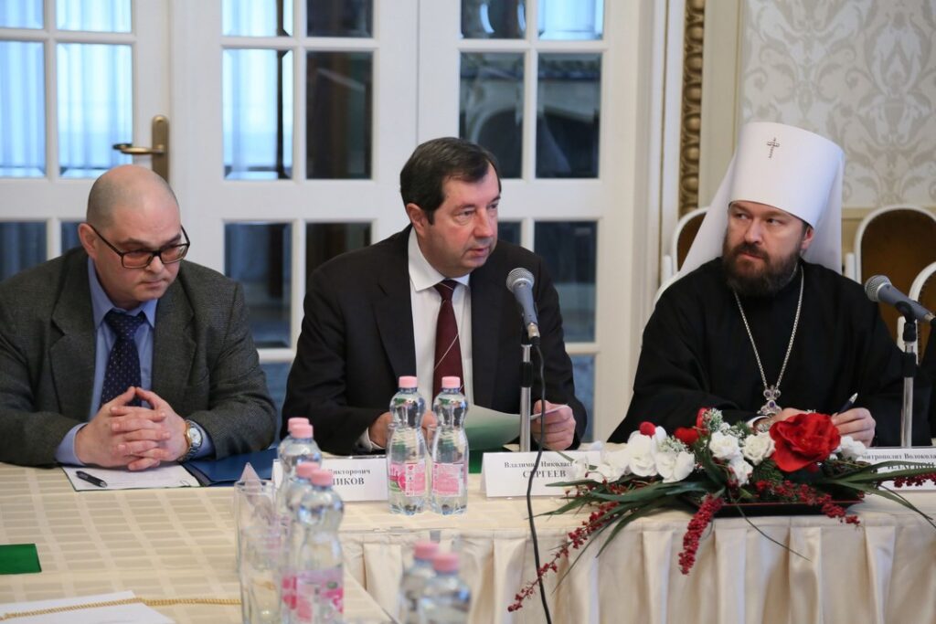 Председатель ОВЦС возглавил работу круглого стола, посвященного соработничеству Русской Церкви и соотечественников, проживающих в странах Ближнего Востока и Африки