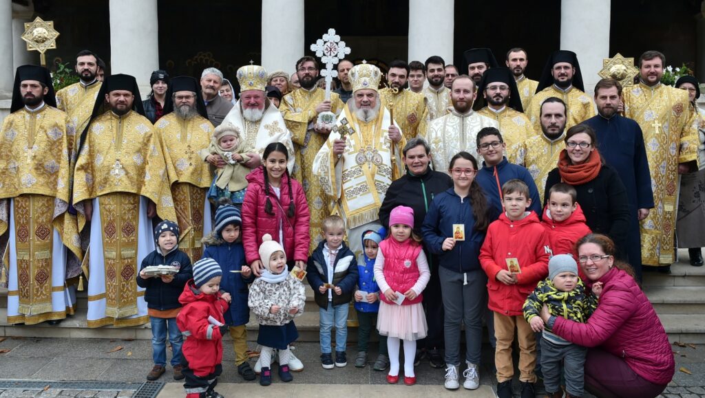 Wealth and poverty are an occasion to draw closer to God and our peers – Patriarch Daniel