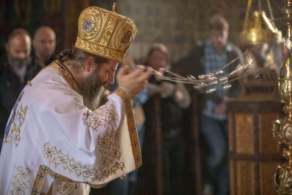 How to use loneliness – a photo journal from a Divine Liturgy