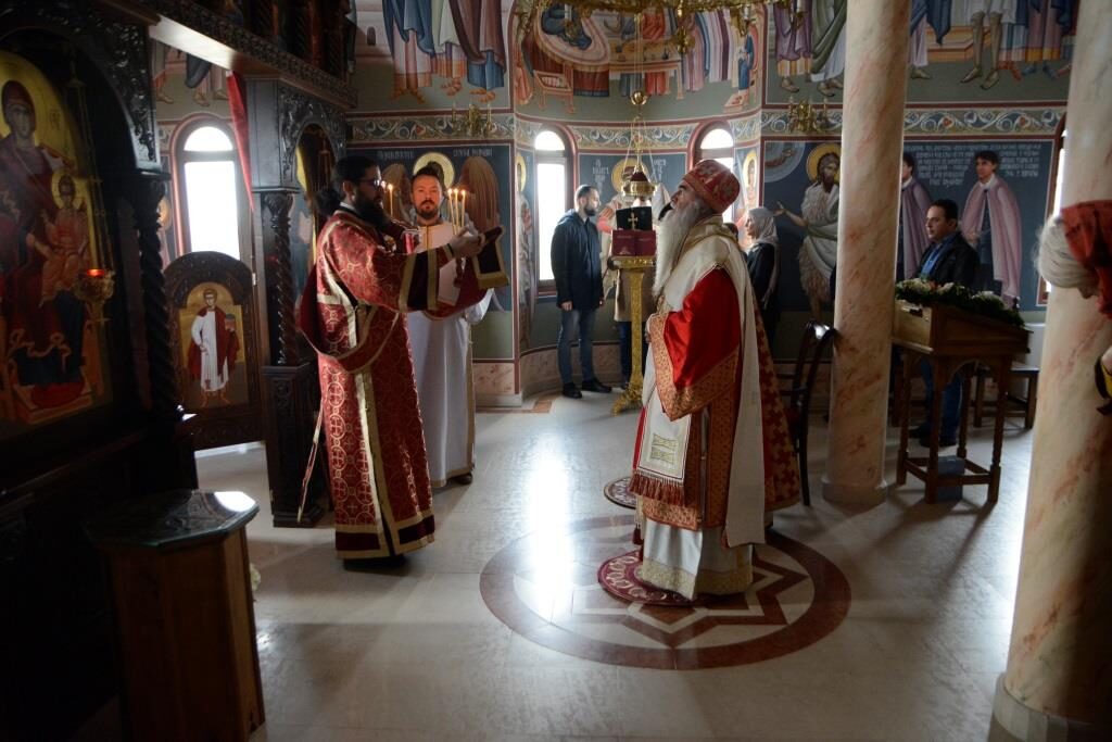 Архијерејска Литургија у цркви Светог Јована Крститеља на Багдали