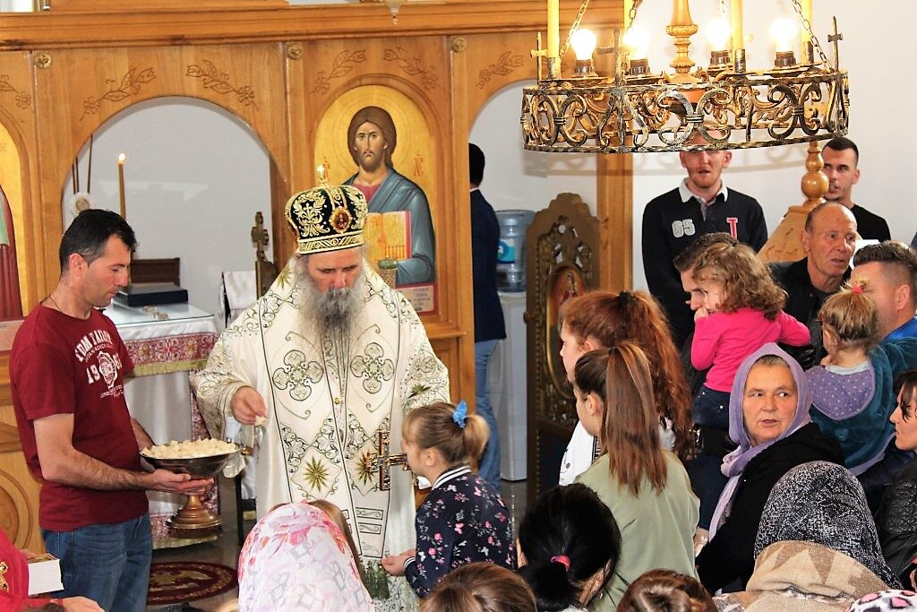 Архијерејска Литургија и рукоположење у Козлуку