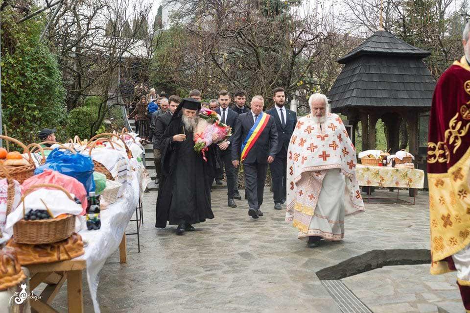 Sfinții Mari Mucenici Mercurie și Ecaterina, prăznuiți la Rădășeni