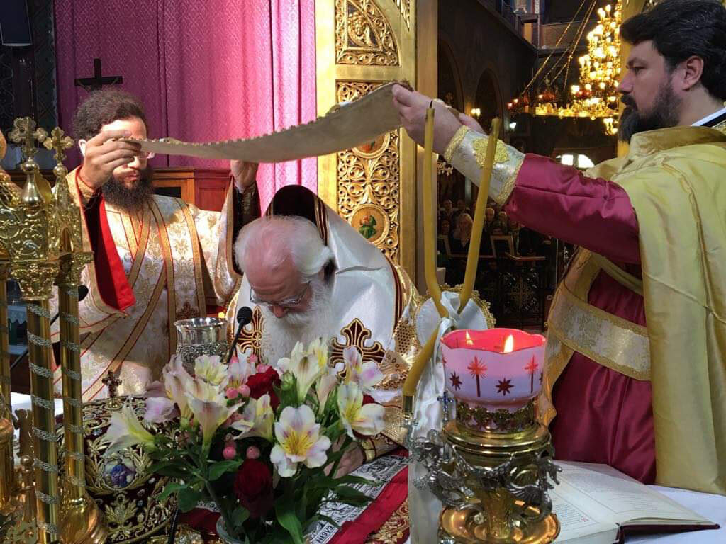 Στον Ιερό Ναό όπου υπήρξε Εφημέριος ο πατέρας του