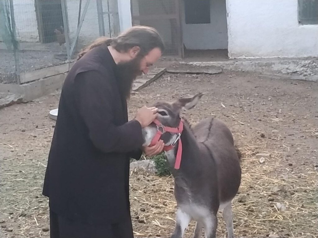 Ο Επίσκοπος Τολιάρας στη Μονή της Μετανοίας του