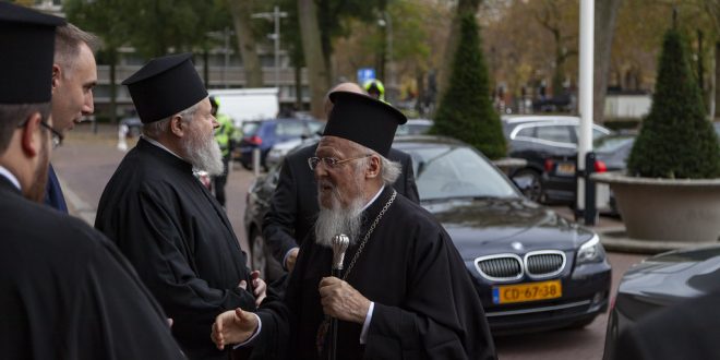 Ο Κυδωνίας Δαμασκηνός στη συνοδεία του Πατριάρχου στο Βέλγιο