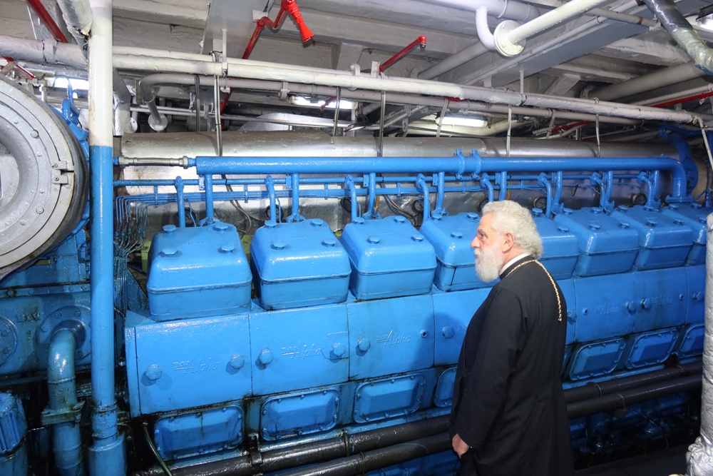 Ευλογώντας το πλήρωμα, τη γέφυρα και τη μηχανή του πλοίου