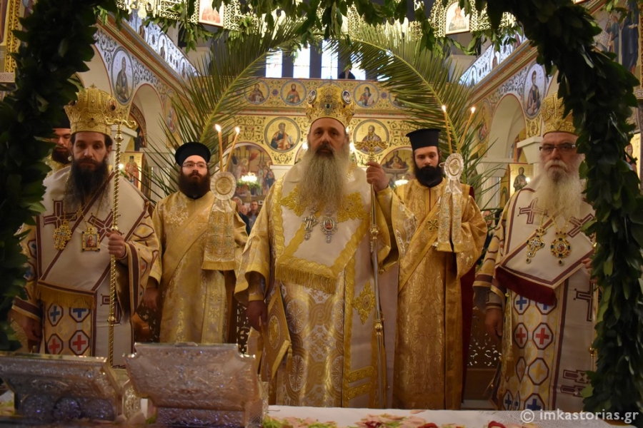 Το Άργος Ορεστικό τίμησε τον συμπολιούχο του