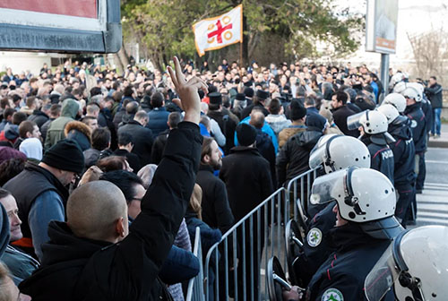 В Черногории приняли спорный закон о свободе вероисповедания