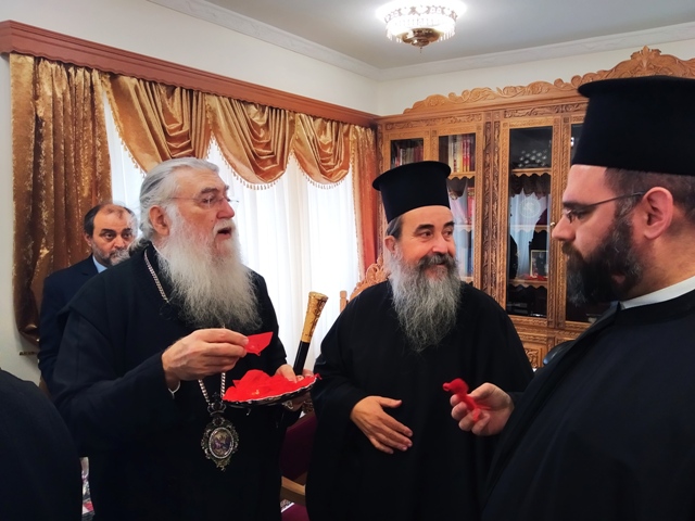 Παραμονή Πρωτοχρονιάς στη Μητρόπολη Περιστερίου (ΦΩΤΟ)