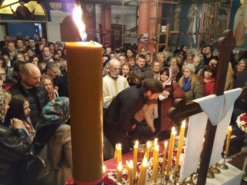 О. Драго Убипариповић на дочеку Хитона: Господ крстоносно освећује Београд