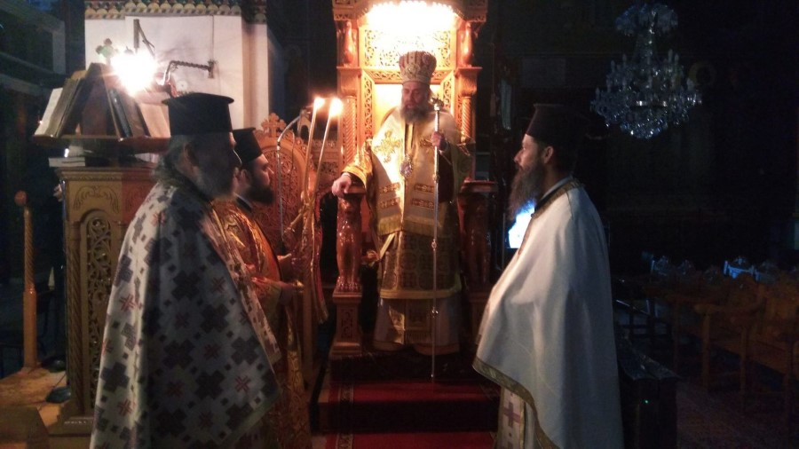 Θεία Λειτουργία για τους μαθητές στους Σοφάδες