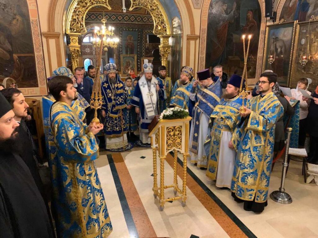 Празник иконе Богородице „Знамење” у Москви