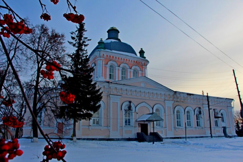 Выставка, посвященная Екатерининским храмам на Среднем Урале, действует в центре «Царский»