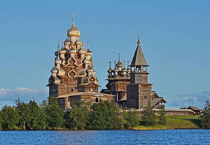 Ο μεγαλύτερος ξύλινος ναός στη Ρωσία ανεγείρεται στη Μόσχα!